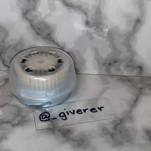 Delicate Clarisonic Brush Head - Picture 2 of 9